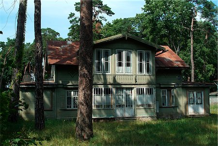 Summer home, Jurmala (Riga's seaside resort) Stock Photo - Rights-Managed, Code: 845-02724947