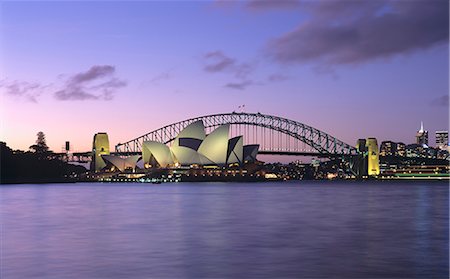 simsearch:845-04826544,k - Opéra et le Harbour Bridge, Sydney, au crépuscule. Photographie de stock - Rights-Managed, Code: 845-02725120