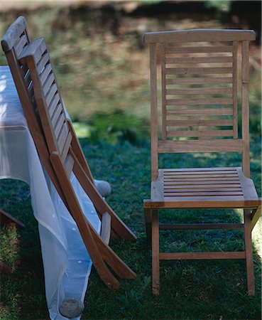 folding chair home - Contemporary Gardens Stock Photo - Rights-Managed, Code: 845-02725550