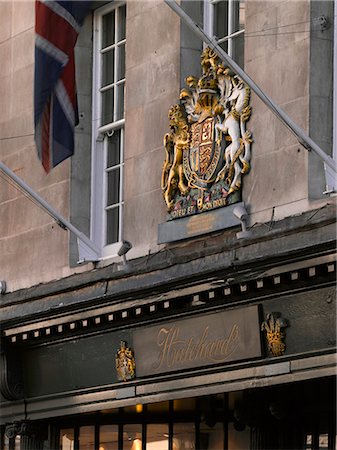 piccadilly circus - Crest and sign, Hatchards, Piccadilly, London. Fotografie stock - Rights-Managed, Codice: 845-02725672