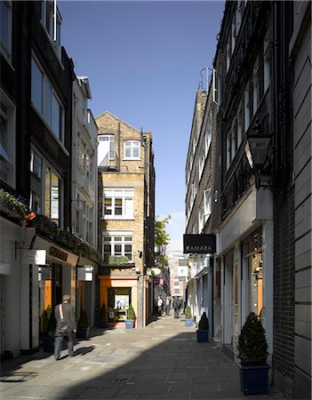 Passageway off Oxford Street, London. Fotografie stock - Rights-Managed, Codice: 845-02725714