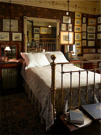 rows of lamps - Linley Sambourne House, Kensington, London. Stock Photo - Rights-Managed, Code: 845-02725821