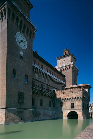 simsearch:845-02726490,k - Castello Estense, Ferrare, commencé à 1385. Photographie de stock - Rights-Managed, Code: 845-02726484