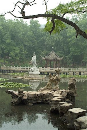 simsearch:845-02726565,k - Buddhist Monastery, near Nanjing, China Fotografie stock - Rights-Managed, Codice: 845-02726612