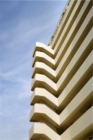 storey - Embassy Court, Brighton, East Sussex, 1935. Refurbished by Conran & Partners, 2005. Architect: Wells Coates Stock Photo - Rights-Managed, Code: 845-02726806