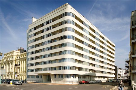 Embassy Court, Brighton, East Sussex, 1935. Refurbished by Conran & Partners, 2005. Architect: Wells Coates Foto de stock - Con derechos protegidos, Código: 845-02726810