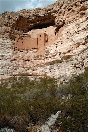 Montezuma Castle National Monument, Arizona, USA, c. 1400. Sinagua cliff dwellings Stock Photo - Rights-Managed, Code: 845-02727083