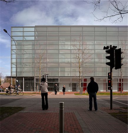 southampton - EEE Building, Highfield Campus, University of Southampton, Southampton. Architect: John McAslan and Partners Foto de stock - Con derechos protegidos, Código: 845-02727140