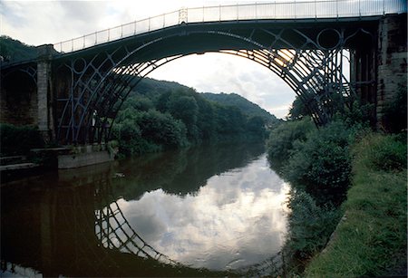 Iron bridge (1777 - 1779. ), Ironbridge, Coalbrookdale, Shropshire, England, UK - World Heritage Site and Birthplace of the Industrial Revolution. Architect: Thomas F Pritchard Abraham Darby III Stock Photo - Rights-Managed, Code: 845-02727913