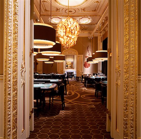 street elegance - Fifty, St James  - Casino, London. Architect: Ettwen Bridges Interiors: Jeffrey Beere. Stock Photo - Rights-Managed, Code: 845-02728799