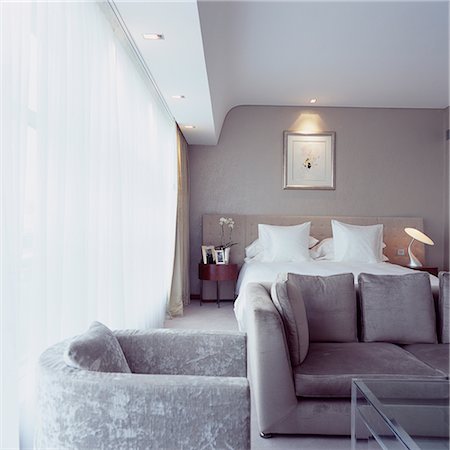 G Hotel, Galway, Irlande - chambre à coucher. Concepteur, Philip Treacy. Douglas Wallace architectes. Intérieurs : Stephen Treacy. Photographie de stock - Rights-Managed, Code: 845-02728833