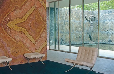 Barcelona, Mies van de Rohe Pavilion. Architect: Mies van der Rohe. Stock Photo - Rights-Managed, Code: 845-02728982