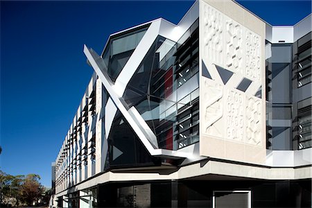 research building - John Rideau School of Medical Research, Canberra, Australie. Architecte : Lyons. Photographie de stock - Rights-Managed, Code: 845-02729002