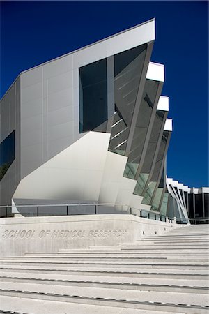 research building - John Rideau School of Medical Research, Canberra, Australie. Architecte : Lyons. Photographie de stock - Rights-Managed, Code: 845-02729014