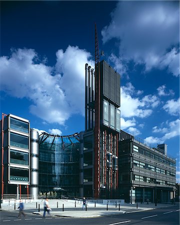 richard roger - Channel 4 Television HQ, London, 1990 - 1994. Architects: Richard Rogers Partnership Foto de stock - Con derechos protegidos, Código: 845-02729408