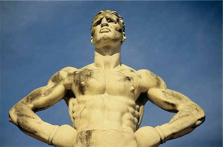 Mussolini Sports Stadium, Rome - Olympic Games 1933 - Statues - Fascist architecture Fotografie stock - Rights-Managed, Codice: 845-02729450