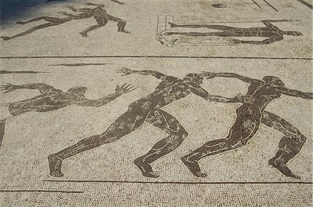 Mussolini Sports Stadium, Rome - Olympic Games 1933 - Statues - Fascist architecture Fotografie stock - Rights-Managed, Codice: 845-02729461