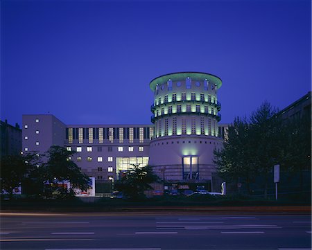 State Music School, Stuttgart, 1987 - 1999. Architect: James Stirling, Michael Wilford and Associates Stock Photo - Rights-Managed, Code: 845-02729523