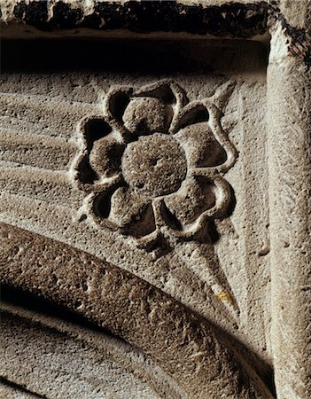 simsearch:845-03464701,k - Dover Castle. Detail of fireplace in the lower hall of the Keep. Foto de stock - Con derechos protegidos, Código: 845-03464723