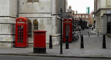 Post boxes, phone boxes and bollards, London. Stock Photo - Rights-Managed, Code: 845-03463436