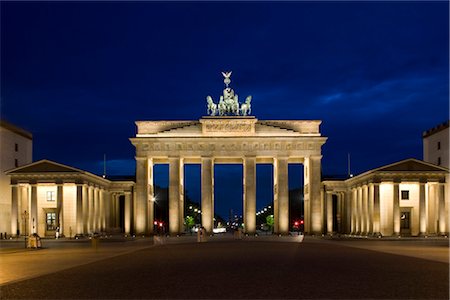 symbols international - Brandenburg Gate, Berlin. Architects: Carl Gotthard Langhans Stock Photo - Rights-Managed, Code: 845-03463500