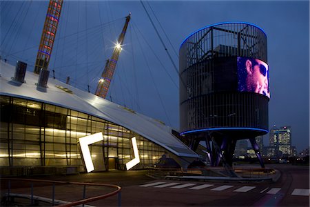 Materie, die O2, Halbinsel Square, London. Eingang. Architekten: William Russell - Pentagram Stockbilder - Lizenzpflichtiges, Bildnummer: 845-03463661