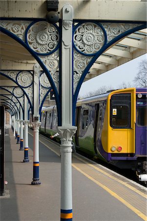 Richmond Station, London Foto de stock - Con derechos protegidos, Código: 845-03463824