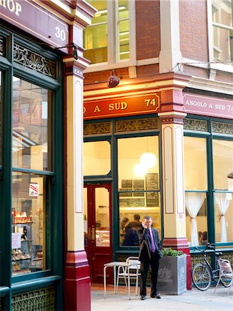 Leadenhall Market, Londres. Architectes : Sir Horace Jones Photographie de stock - Rights-Managed, Code: 845-03553056