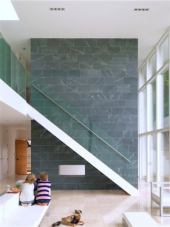 spacious rooms interior - Pease House, Bristol, Private House that apperaed on Grand Designs - Dubbed the Modernist Sugar Cube.  Architects: Martin Pease Stock Photo - Rights-Managed, Code: 845-03553072