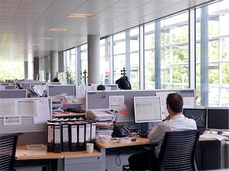 desk with monitor - Peoplebuilding Hemel, Maylands Avenue, Hemel Hempstead.  Architects: Fletcher Priest Stock Photo - Rights-Managed, Code: 845-03553084