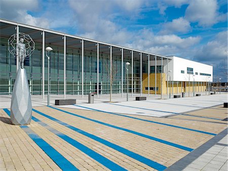 elevación - Hampshire County Council Sir John Hunt of Everest, Basingstoke.  Architects: Hampshire County Council Stock Photo - Rights-Managed, Code: 845-03553158