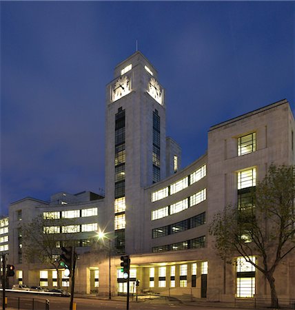 simsearch:845-03721222,k - National Audit Office, London. Originally built in 1936 as a luxury terminal for the airports at Croydon and the flying boats at Southampton, the National Audit Office has occupied this listed Grade II building since 1984.  Architects: TP Bennett LLP Foto de stock - Con derechos protegidos, Código: 845-03553203
