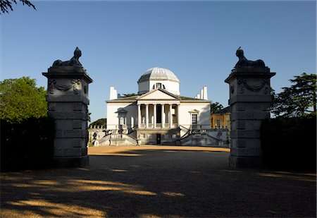 Chiswick House and Gardens, Chiswick. The main entrance.  Architects: The Third Earl of Burlington with William Kent Stock Photo - Rights-Managed, Code: 845-03553259