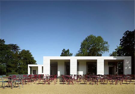 flat roof - Chiswick House and Gardens, Chiswick. The Cafe.  Architects: Caruso St John Stock Photo - Rights-Managed, Code: 845-03553269