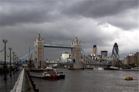 Tower Bridge, London, 1886 - 1894. Overall from the east. Architects: Horace Jones. Engineers: Engineers: John Wolfe Barry Stock Photo - Rights-Managed, Code: 845-03720233