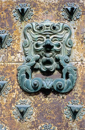 rusted iron - Castilla-la Mancha, Cuenca, door-knocker on cathedral door Stock Photo - Rights-Managed, Code: 845-03720954