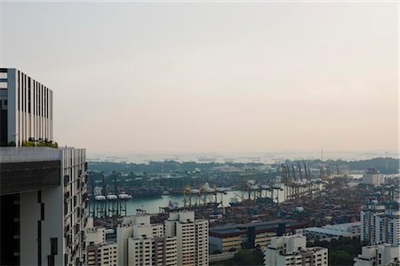 Pinnacle@Duxton, Singapour. Pinnacle@Duxton a sept, 50 étages tours et est le plus haut bâtiment de logements sociaux du monde. Architecte : Studio ARC et RSP architectes urbanistes et ingénieurs Photographie de stock - Rights-Managed, Code: 845-03721170