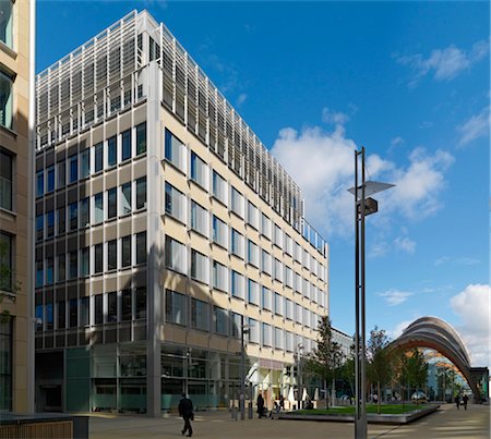 Place de 1 St Paul, City centre offices, Sheffield. Vue d'ensemble. Architectes : Alliés et Morrison Photographie de stock - Rights-Managed, Code: 845-03721347