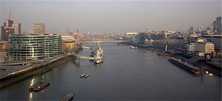 simsearch:845-03721225,k - London City View with River Thames. Fotografie stock - Rights-Managed, Codice: 845-03777206