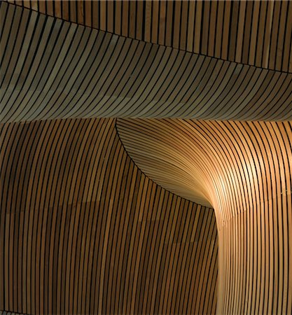 sustainability - National Assembly for Wales, Cardiff. Interior detail of curved wooden ceiling. Architects: Richard Rogers Partnership. Foto de stock - Con derechos protegidos, Código: 845-03777217