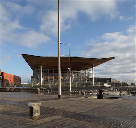 richard roger - National Assembly for Wales, Cardiff. Architects: Richard Rogers Partnership. Foto de stock - Con derechos protegidos, Código: 845-03777218