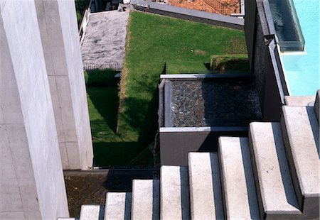 Hernandez House, Bosques de las Lomas, Mexico. Concrete water gardens with waterfalls and steps. Architects: Agustin Hernandez Stock Photo - Rights-Managed, Code: 845-03777261