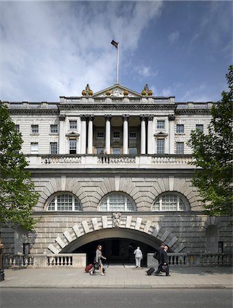 simsearch:845-04827132,k - Facade, Somerset House, London. Architects: Sir William Chambers Stock Photo - Rights-Managed, Code: 845-03777335