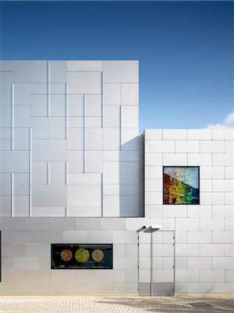 patterns in architecture design and art - Elevation of Cornerstone Arts Centre, Didcot. Architects: Ellis Williams Architects Stock Photo - Rights-Managed, Code: 845-03777445