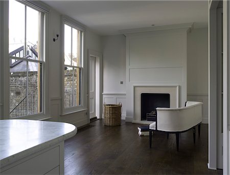 simsearch:845-03777648,k - Renovated room in a georgian town house. Architects: Chris Dyson Architects Foto de stock - Direito Controlado, Número: 845-03777523