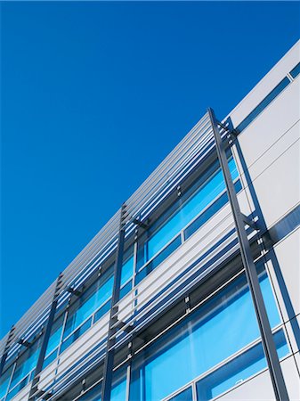 Folkestone Academy. Architects: Foster and Partners. Engineers: Engineers: Buro Happold Foto de stock - Con derechos protegidos, Código: 845-03777688