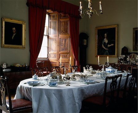Le Musée Georgian House, Edinburgh, 1796. Salle à manger a posé pour le dîner. Photographie de stock - Rights-Managed, Code: 845-03777707
