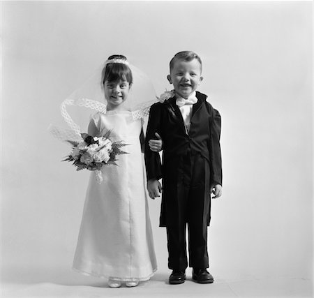 1950ER JAHRE KINDER BRÄUTIGAM BRAUT HOCHZEIT Stockbilder - Lizenzpflichtiges, Bildnummer: 846-05646500