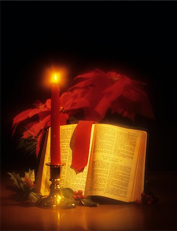 simsearch:846-03164244,k - 1980s CHRISTMAS CANDLE BIBLE POINSETTIA Stock Photo - Rights-Managed, Code: 846-05647588