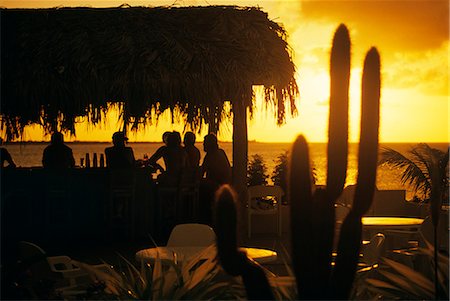 simsearch:846-05645725,k - BEACH BAR AT SUNSET HABITAT DIVE RESORT BONAIRE DUTCH CARIBBEAN WEST INDIES Foto de stock - Direito Controlado, Número: 846-06111747